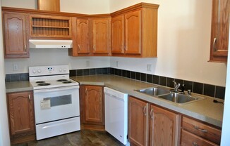 2 beds, 1 bath, $1,395