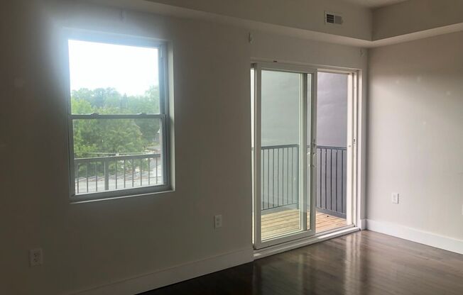 2 beds, 2 baths, 900 sqft, $2,200, Unit D2