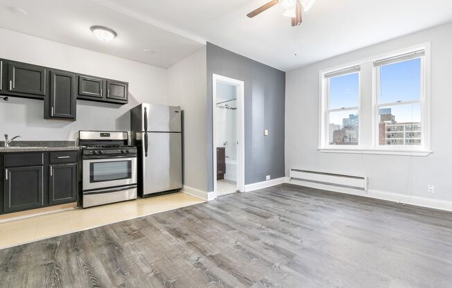 Studio, 1 bath, 278 sqft, $1,375, Unit 610