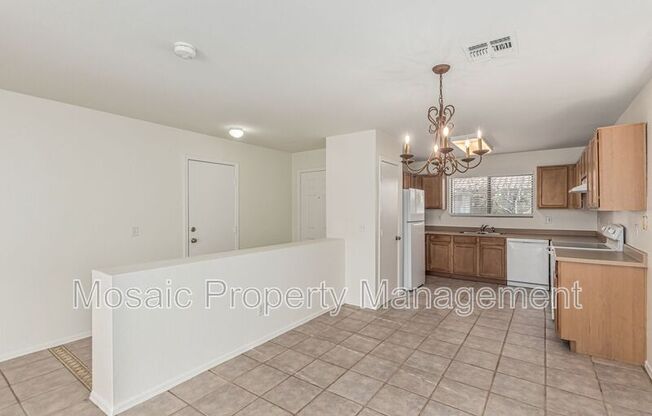 1543 S DANIELSON WAY