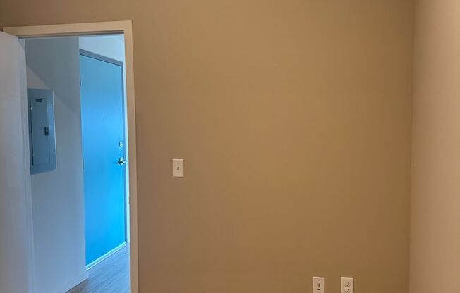 1 bed, 1 bath, 783 sqft, $1,355, Unit 608