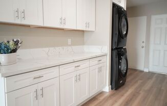 1 bed, 1 bath, $2,100, Unit 38