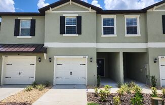 Like New!!! 3-Bedroom, 2.5-Bathroom Townhouse in Zephyrhills - **MOVE-IN SPECIAL, $500 OFF**