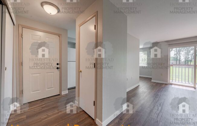 2 beds, 1 bath, 982 sqft, $1,299, Unit VISTA RIDGE