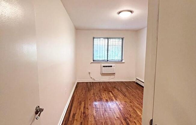 4124 40 ST
