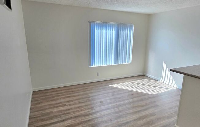 1 bed, 1 bath, 450 sqft, $1,750, Unit 55-30A