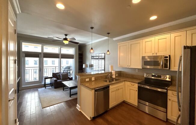 230 S Tryon - T.R. Lawing Realty Property