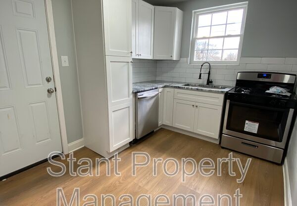 1505 FRANKLIN PARK S