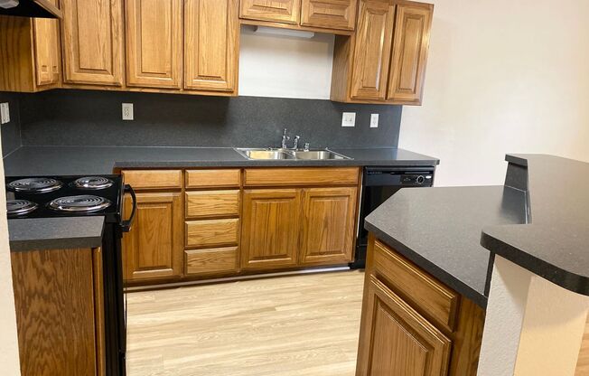 SENIOR LIVING! 55 and older Gated Community!