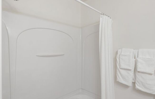 2 beds, 1.5 baths, 1,020 sqft, $2,055, Unit C07