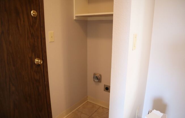 3 beds, 2 baths, $2,095