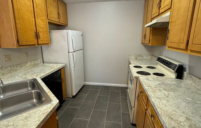 2 beds, 2 baths, $1,075