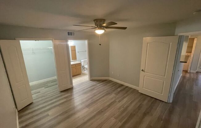 2 beds, 2 baths, $1,350, Unit UNIT 1056