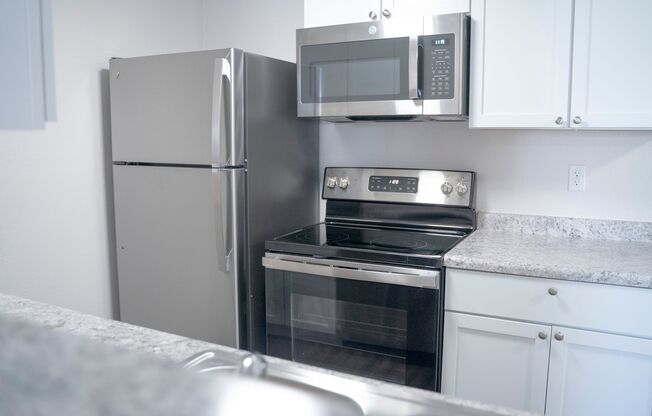 2 beds, 1 bath, 800 sqft, $1,445, Unit 14