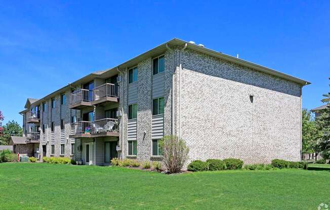 Woodland Park Apartments, Anoka, MN