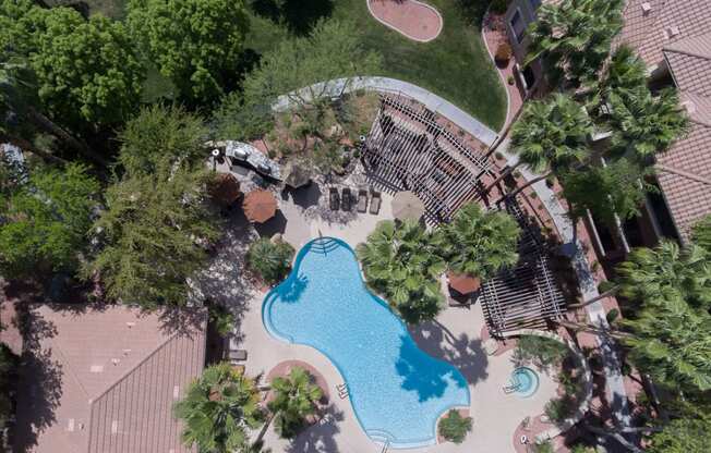 Beautiful Swimming Pool at Luxury Apartments Glendale AZ