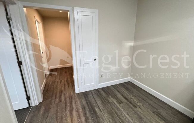 2 beds, 1 bath, $1,250, Unit Unit 1