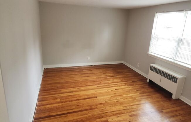 1 bed, 1 bath, 663 sqft, $1,995, Unit C-13