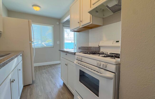 1235 CTR AVE