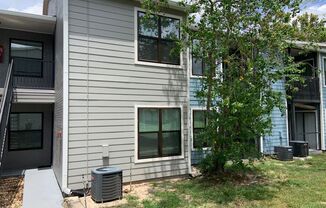 2 beds, 2 baths, $1,595, Unit #110