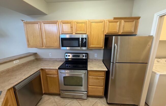 2 beds, 1 bath, $1,395, Unit # 2029