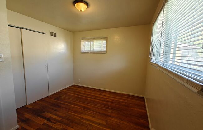 3 beds, 1 bath, $1,350