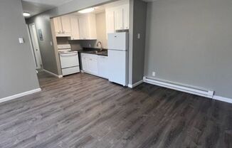 2 beds, 1 bath, 750 sqft, $1,700, Unit #303