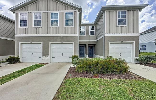 Dream Townhome in Magnolia Grove, Davenport !