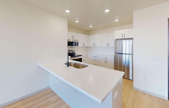 3 beds, 2 baths, 1,111 sqft, $1,465, Unit 2404-304