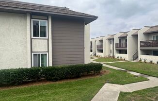 2 beds, 2 baths, 897 sqft, $2,550, Unit 54