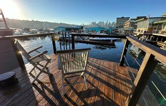 Partially furnished 1 bed 1 bath floating home in Ballard with rooftop deck