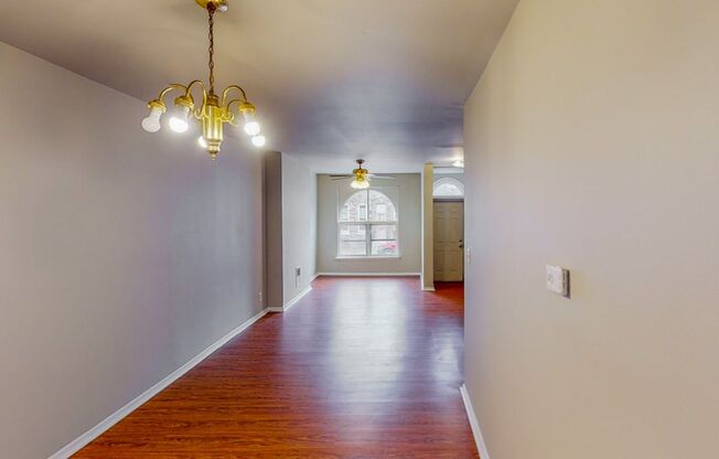 2429 Druid Hill Ave - 2 Bedroom Townhouse