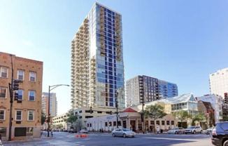1212 N LaSalle Dr 2