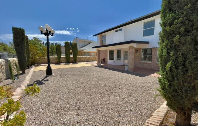 3 beds, 2 baths, $1,845
