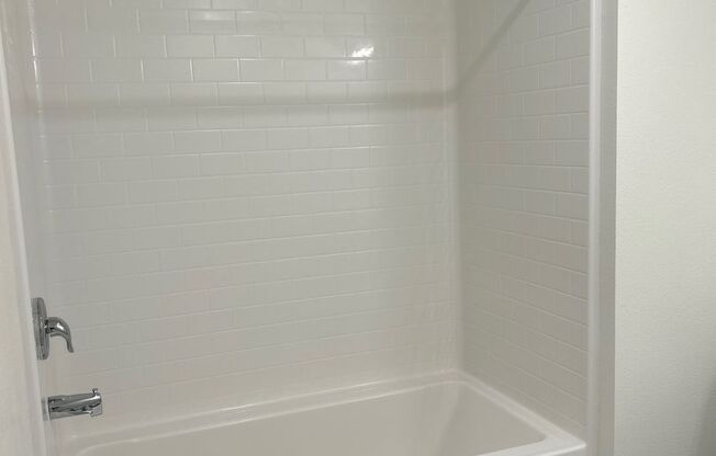 2 beds, 2.5 baths, 1,349 sqft, $4,700, Unit 123