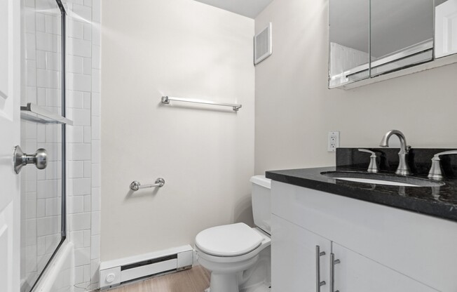 2 beds, 1.5 baths, 647 sqft, $3,600, Unit 6-16