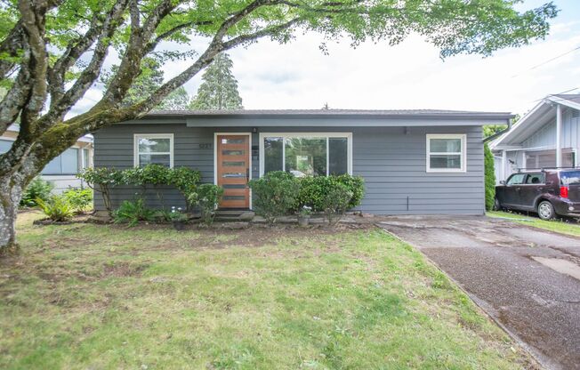 ** 2 Bedroom SE Portland Home Available Now **