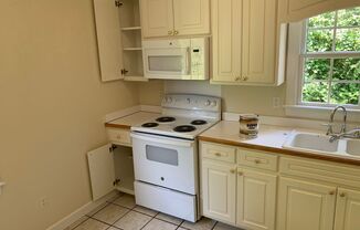 3 beds, 2 baths, $1,650