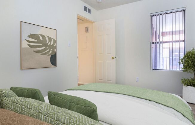 2 beds, 1 bath, 760 sqft, $1,140, Unit 2031