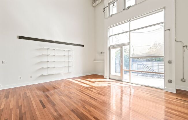 The Gallery Lofts, 2 Bedroom Condo minutes from Bank of America Stadium!