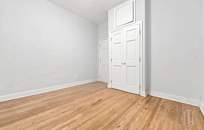 204 E 31 ST