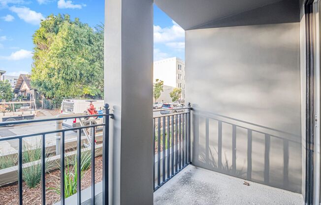 1 bed, 1 bath, 611 sqft, $2,595, Unit 100