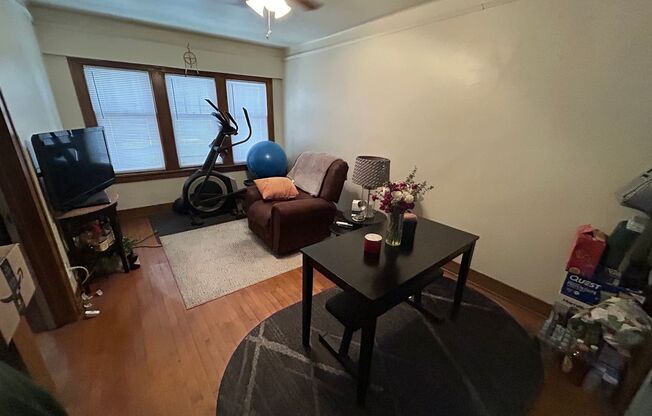 1 bed, 1 bath, $925, Unit 25