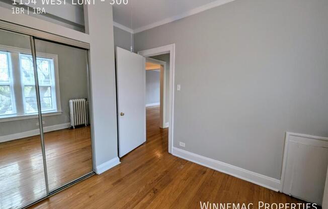 1154 W Lunt Ave