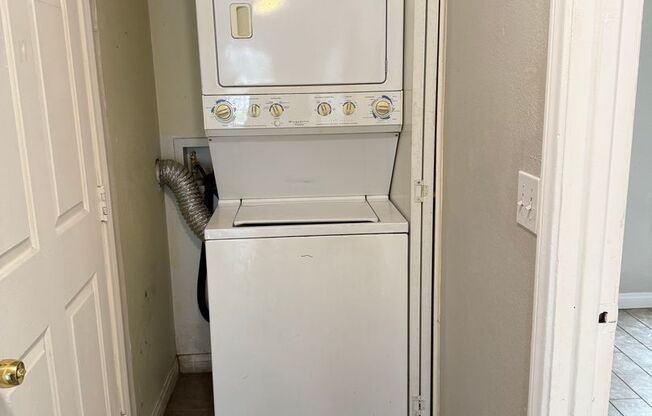 2 beds, 2 baths, $1,245, Unit # #D 1