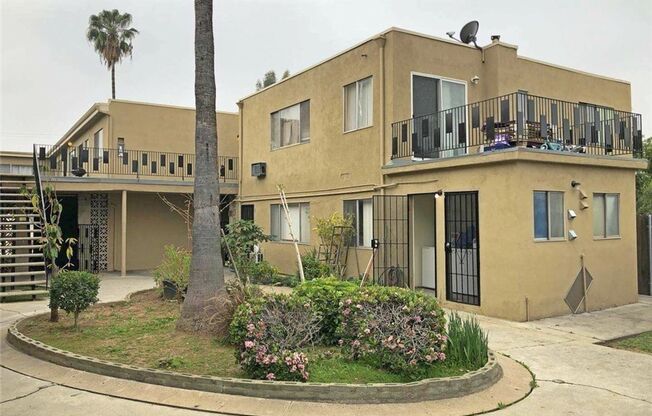 225 W. Palmetto Dr