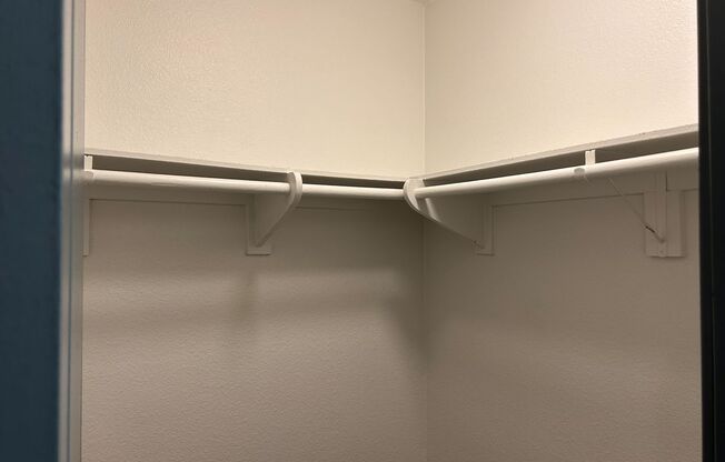 1 bed, 1 bath, 750 sqft, $2,430, Unit A032