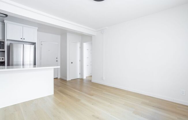 2 beds, 1 bath, 650 sqft, $2,399, Unit 112