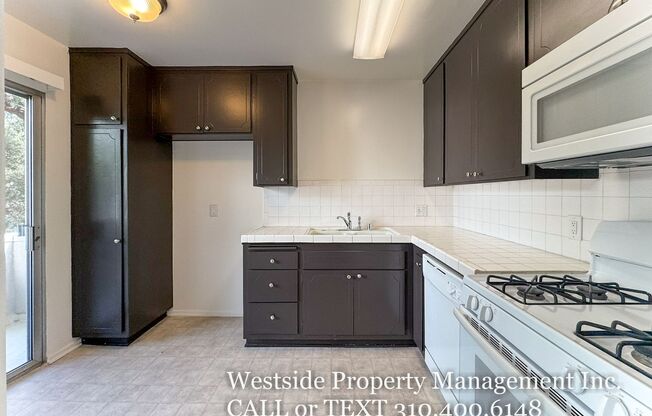 1 bed, 1.5 baths, 1,034 sqft, $2,550, Unit 105