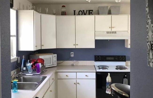 Cute Lafayette Duplex - Available Sep 5th!